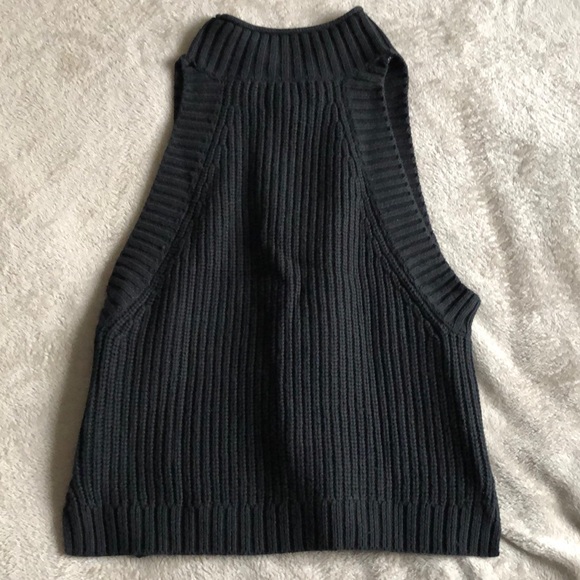 Kendall & Kylie Sweater - Picture 3 of 3